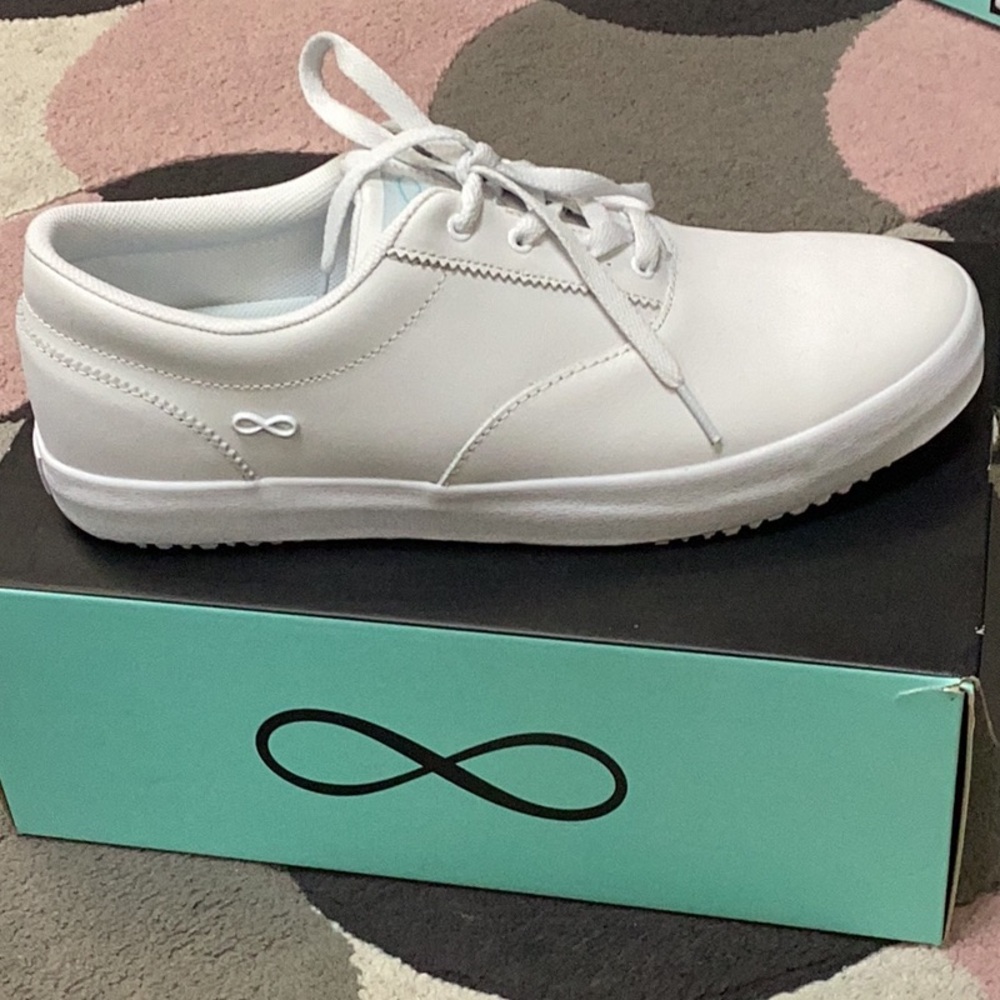 Women’s scrub shoe